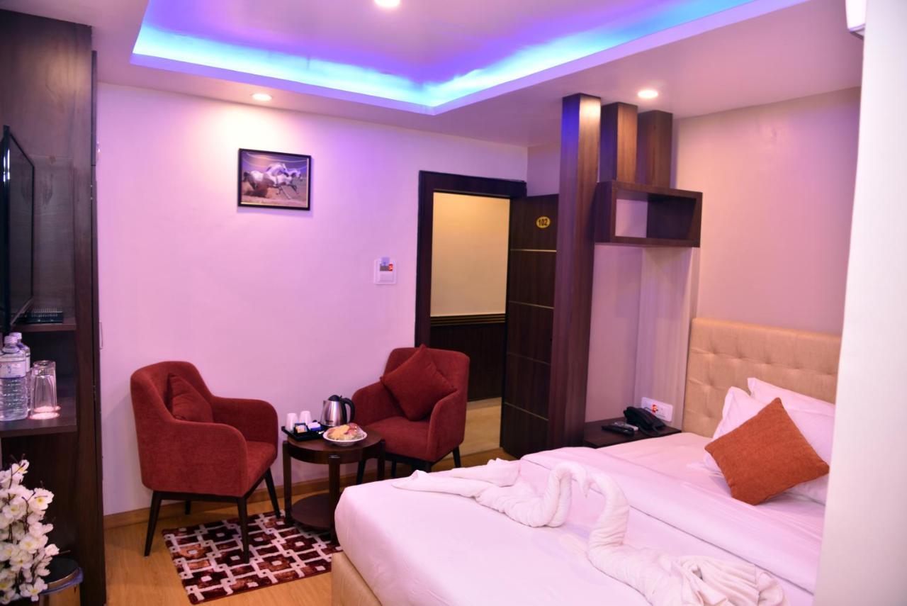 Marinha Airport Hotel Kathmandu Exterior foto